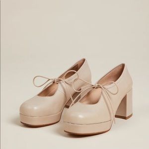 INTENTIONALLY BLANK SERIF CLOUDS